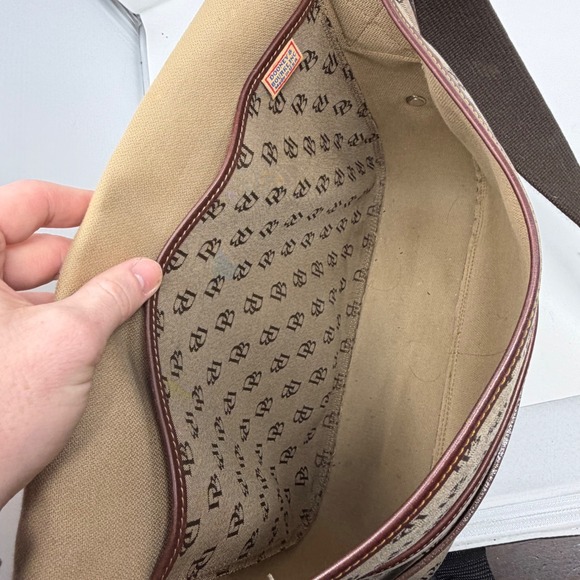 Dooney & Bourke Vintage Monogram Messenger Bag Brown Canvas Crossbody Laptop - Picture 4 of 6